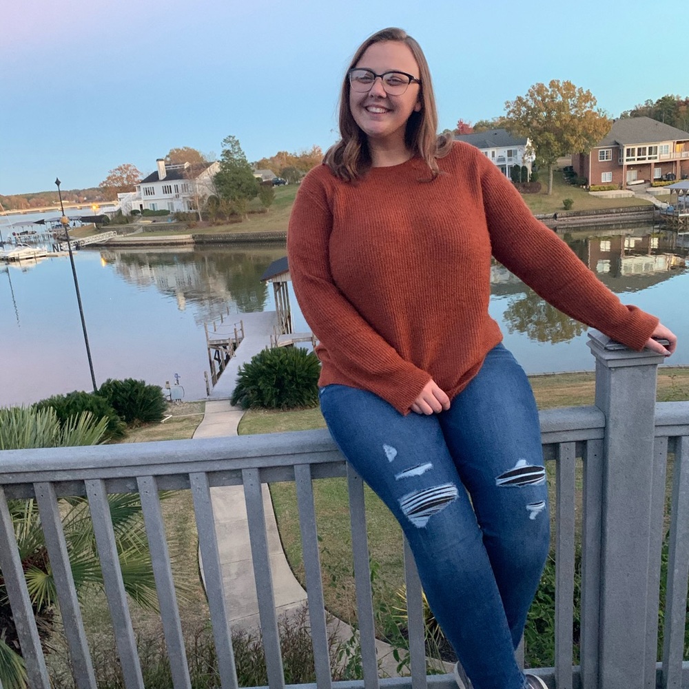 Meet your Posher, Hailee